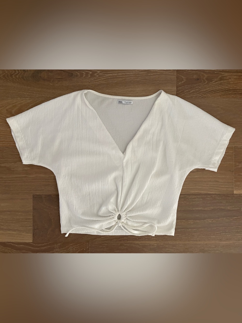 Zara Off- White V‑Neck Tie‑Front Crop Top, Size Small